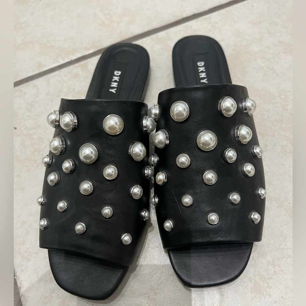 DKNY Sandals Black Pearl